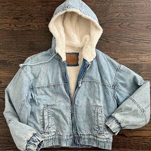 American Eagle Light Blue Denim Jacket with Faux Fur Lining